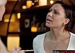 Milf Lesbian Massage Tribbing