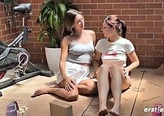 Taylor Rubys Lesbian Armpit Fingering Down Under