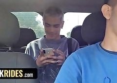 Edipo Rey Jerks Leo Blues Big Cock in Horny Taxi Ride