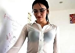 Hanncitaa, the Eighteen-Year-Old Mexican Student, Bookworm and Slightly Promiscuous, Begs