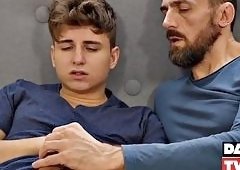 Stepdad Eric Lenn Barebacks Twink Matthew Sommer