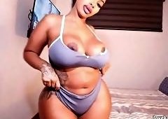 Katt took big booty