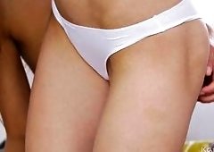 Olivia Wye Fingers Sabrisses Big Clit